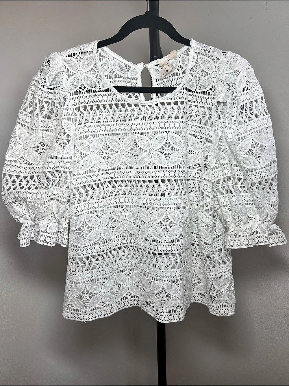 DOLAN Puff-Sleeve White Lace Top from Anthropologie, intricate floral lace, XL